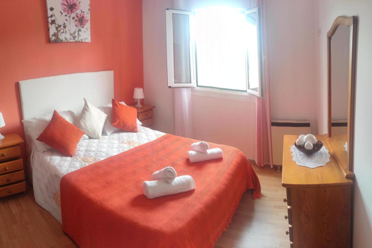Apartamentos Turisticos Lemos O Pedrouzo Eksteriør billede