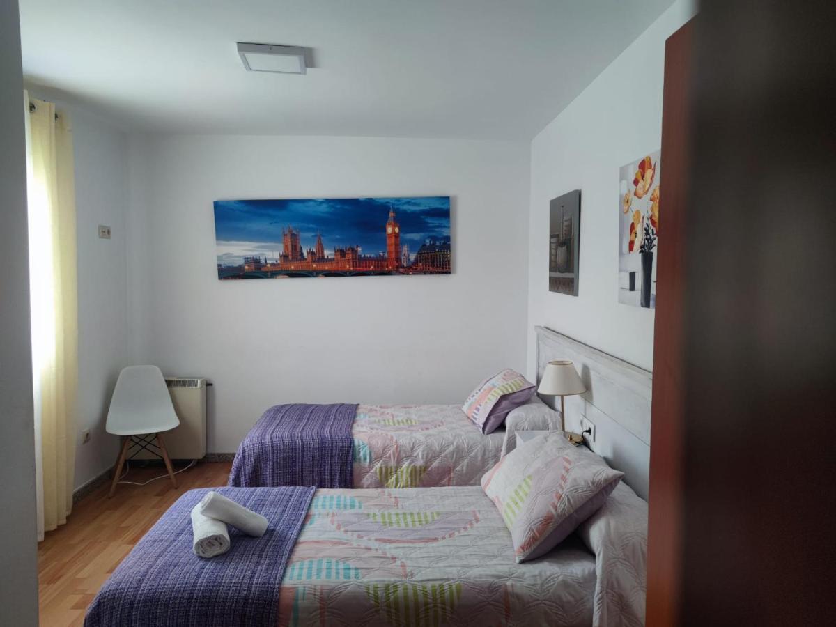 Apartamentos Turisticos Lemos O Pedrouzo Eksteriør billede